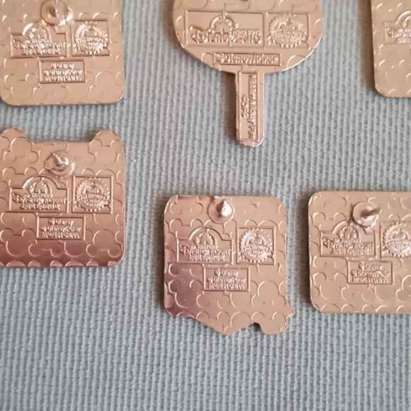 DISNEY SET OF 10 TOY STORY PINS - Picture 8 of 10